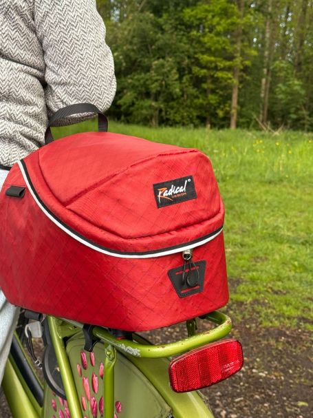 radical-design-rack-bag-large-fietsverpleegtas-rood
